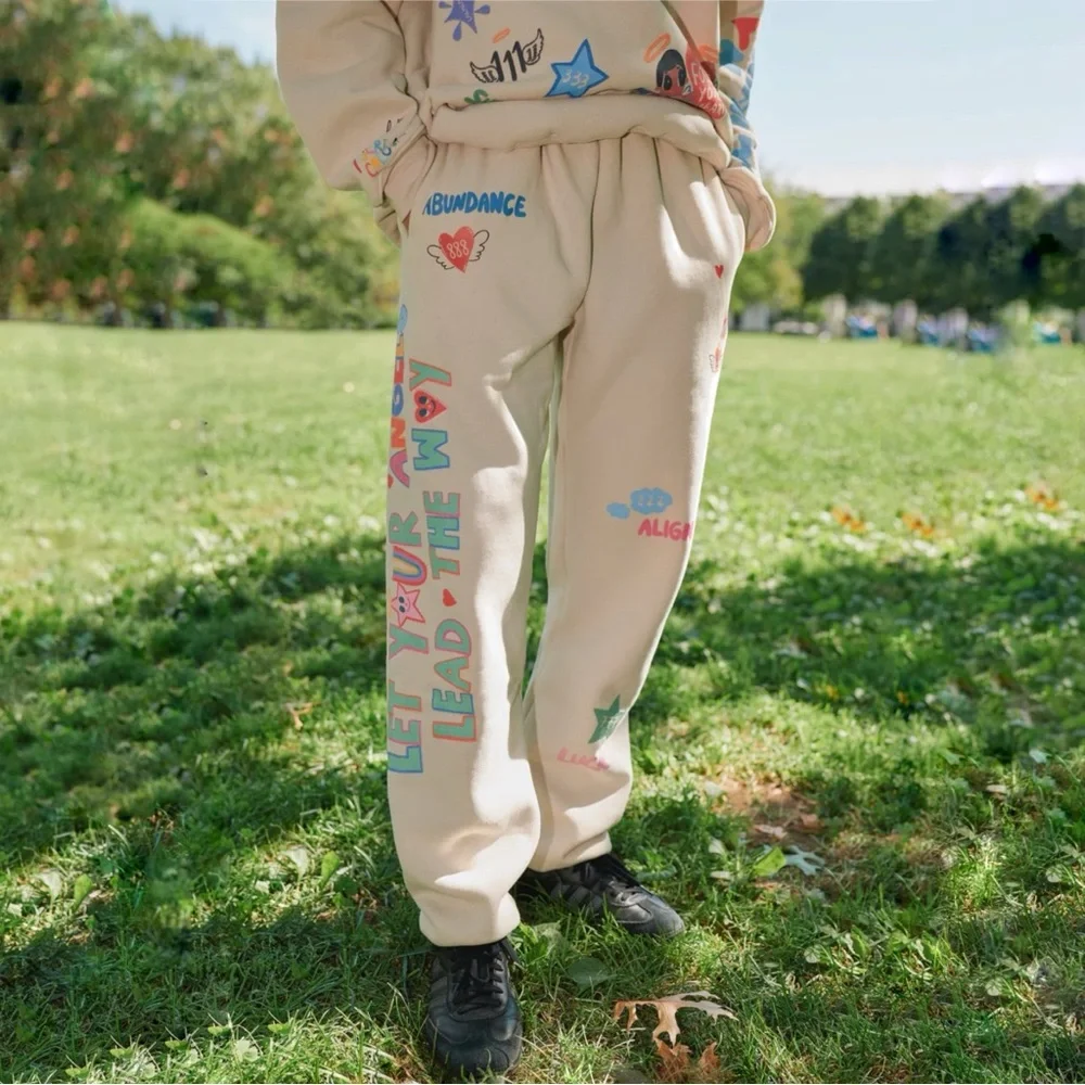 THE MAYFAIR GROUP I SCREAM COLOUR CREAM DRAWING ANGELS ALL AROUND YOU SWEATPANTS - Picture 15 of 15
